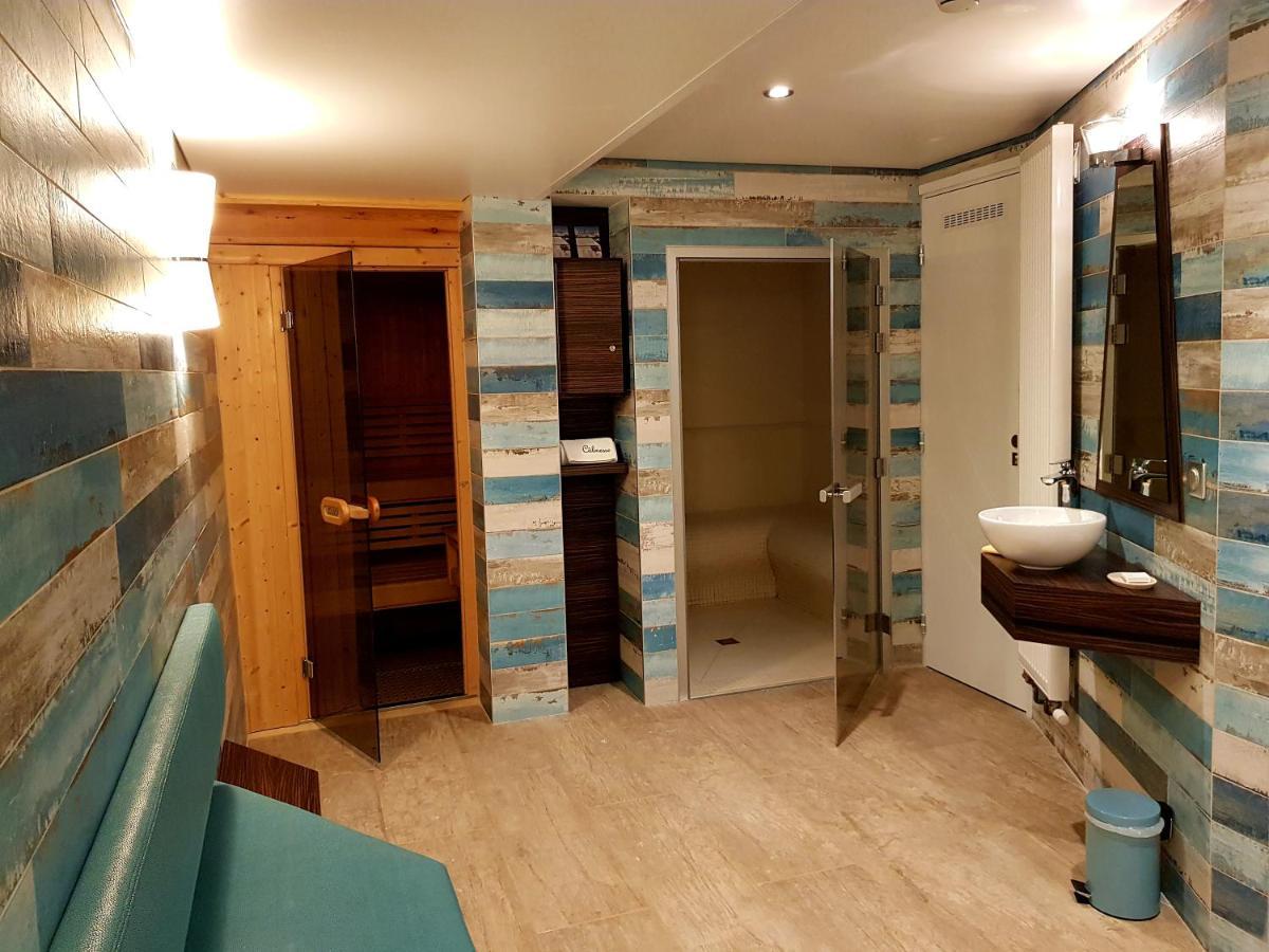 Hotel Les Sherpas Courchevel Eksteriør billede